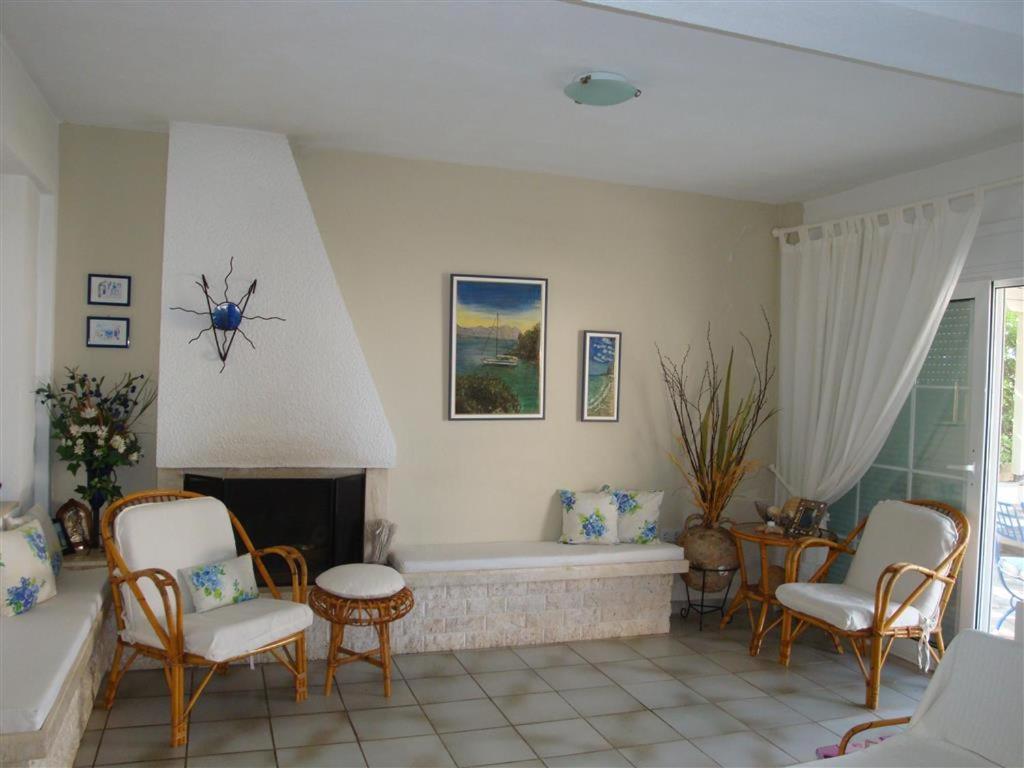 Wonderful House With Private Garden Villa Флогита Екстериор снимка