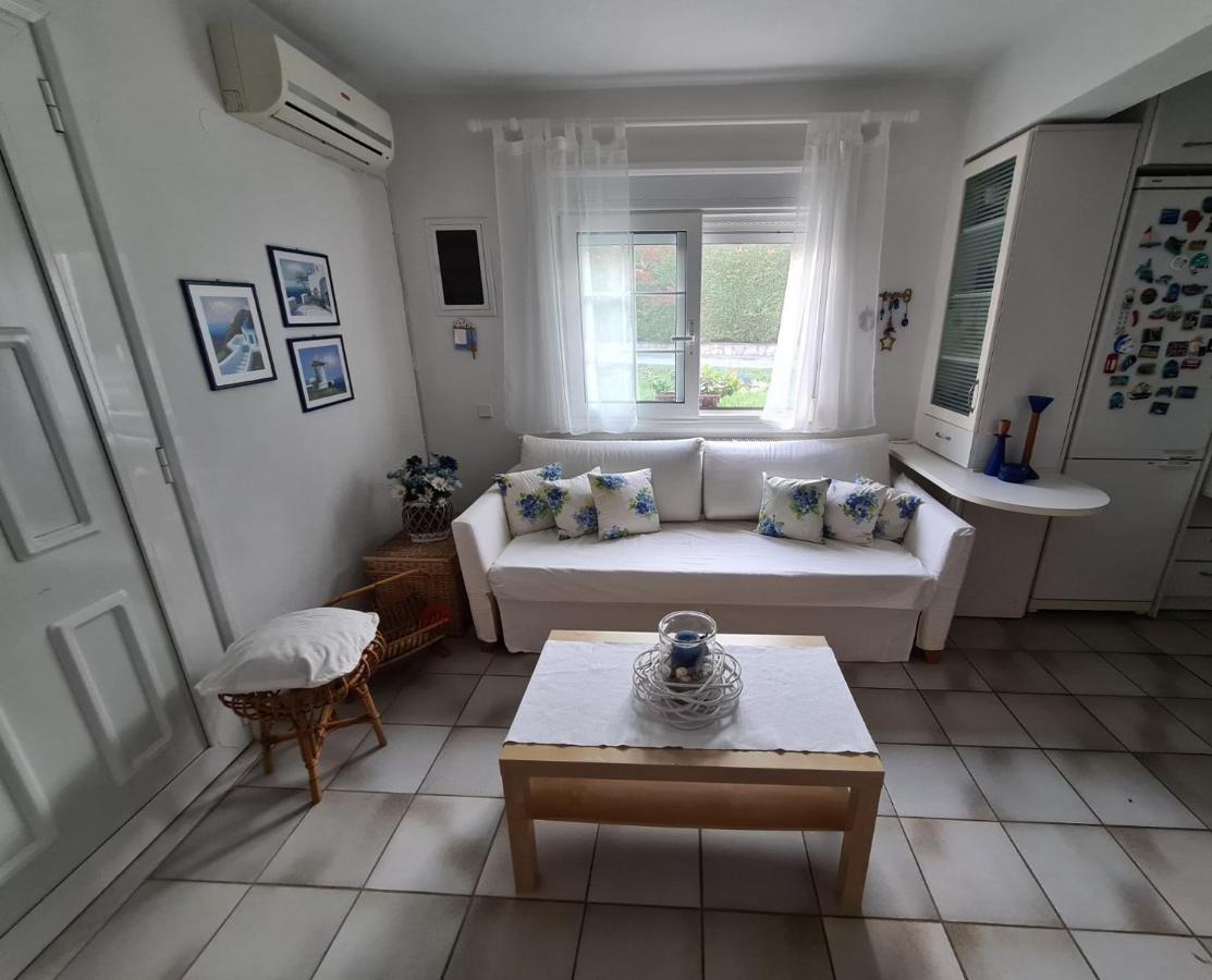 Wonderful House With Private Garden Villa Флогита Екстериор снимка