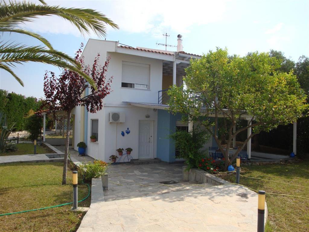 Wonderful House With Private Garden Villa Флогита Екстериор снимка
