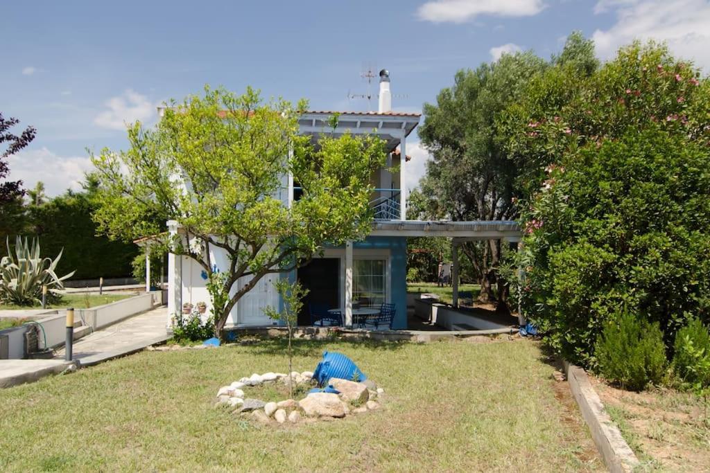 Wonderful House With Private Garden Villa Флогита Екстериор снимка